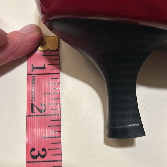 Hush Puppies Patent Red Slip On Curved Pump Women's Size 9 - Picture 14 of 15